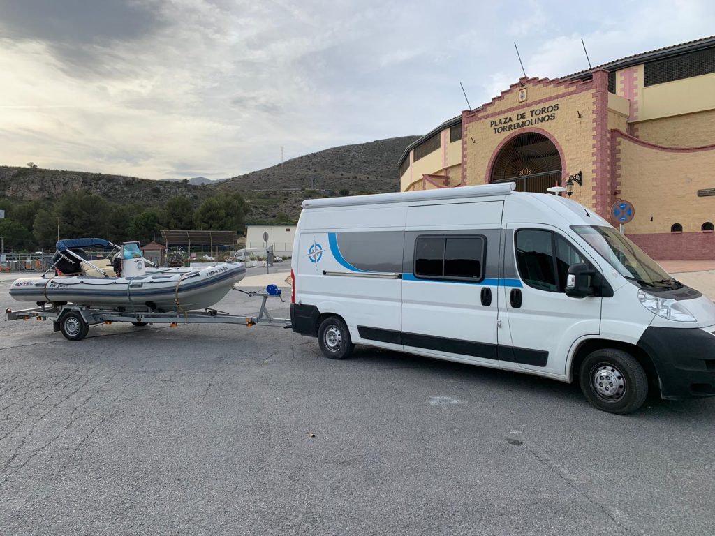 camper con remolque